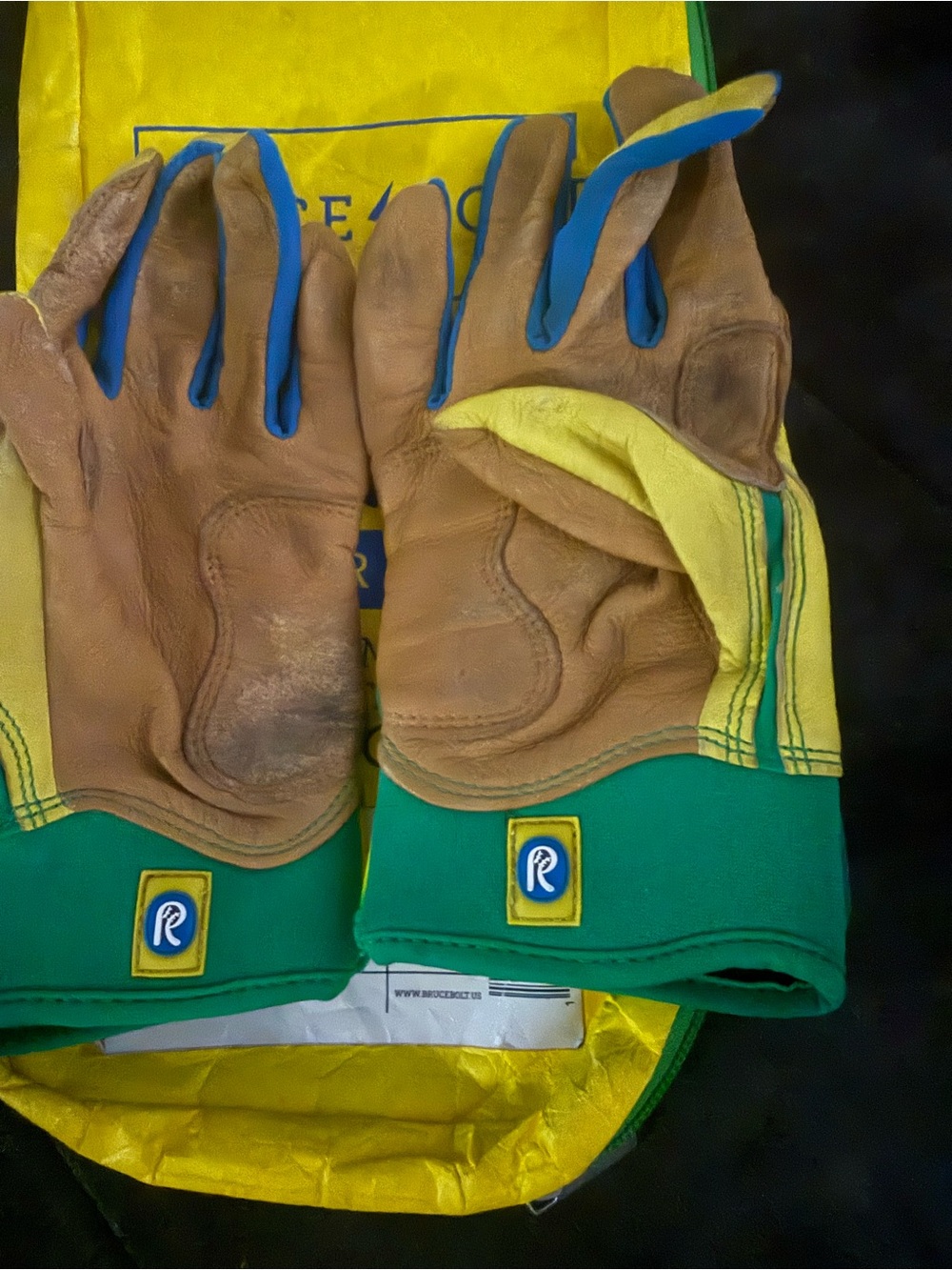 BruceBolt Yellow & Green Kids Batting Gloves - Youth Medium - Picture 2 of 5